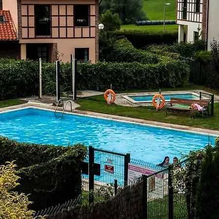 Adosado Con Jardin En Mies 22 Casa vacanze *